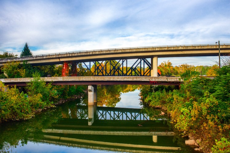 ISO 200 | f/8 | 1/125, 1/500, 1/30 | 35mm