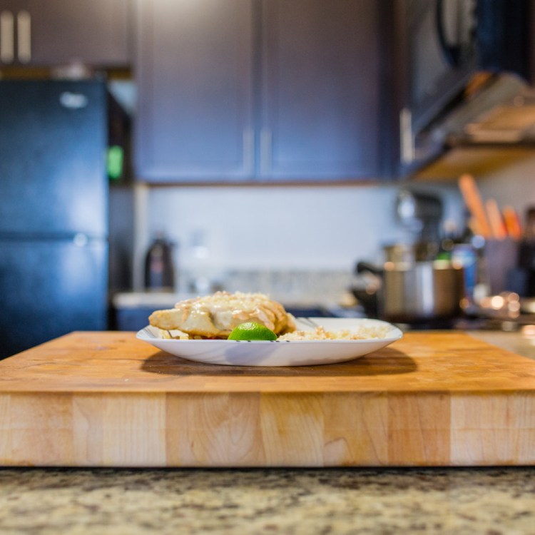 ISO 1600 | f/2.8 | 1/50 | 35mm