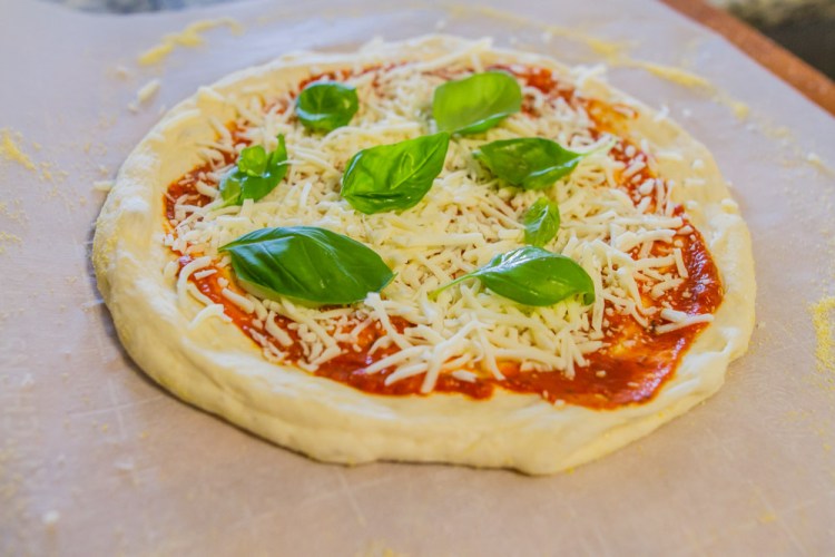 ISO 1600 | f/2.8 | 1/80 | 24mm