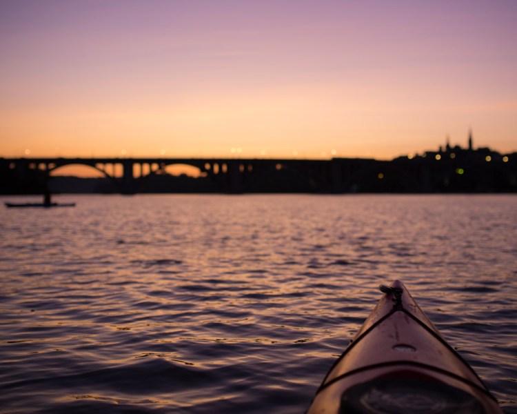 ISO 800 | f/2 | 1/1000 | 35mm