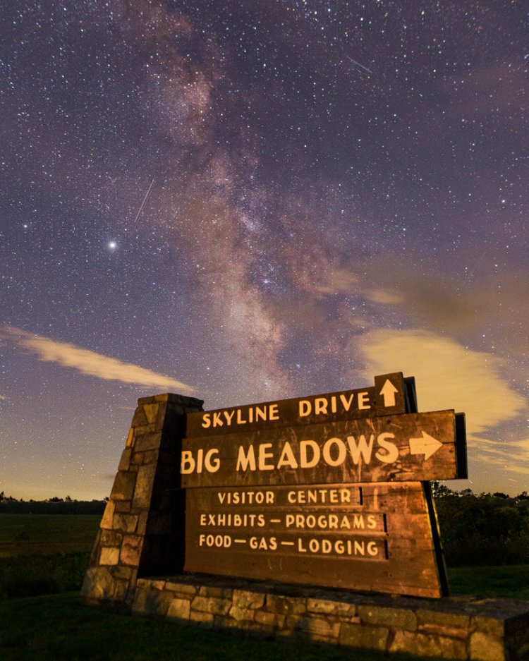 ISO 3200 | f/1.8 | 13s | 24mm